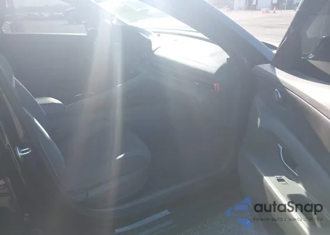 2022 Hyundai Elantra Sel z USA, uszkodzony, nr VIN 5NPLM4AG5NH079082